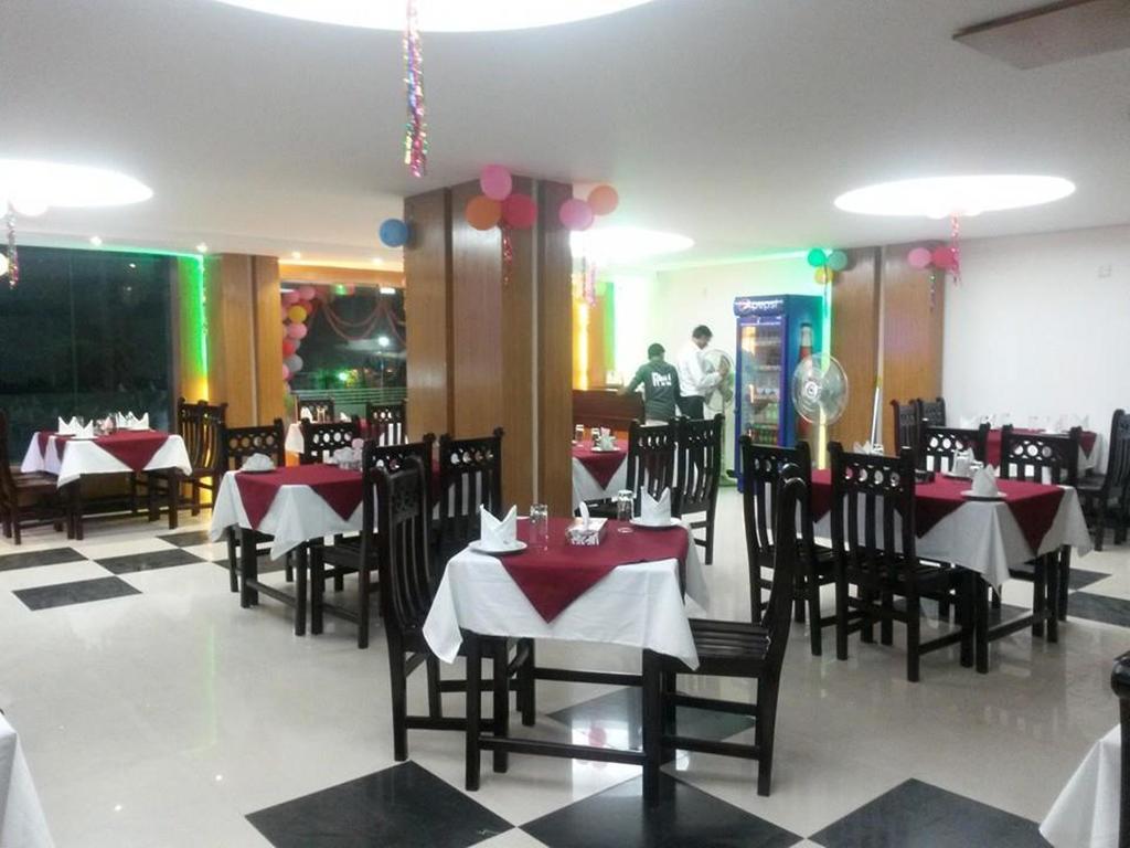海滩之径酒店 库克斯巴扎 外观 照片